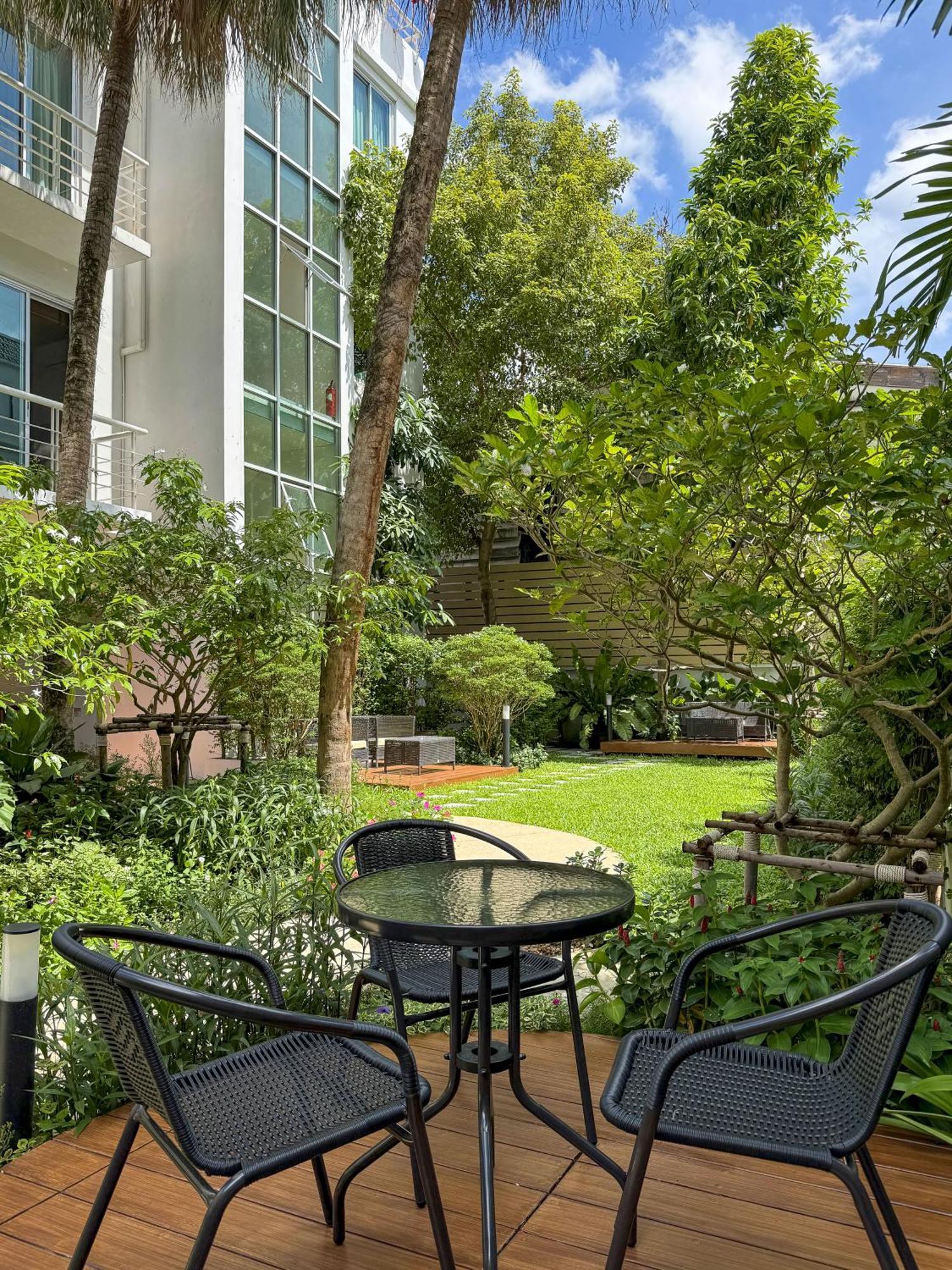 P.k. Garden Aparthotel
